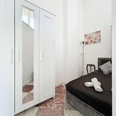 Apartment Charming T2 In Narbonne