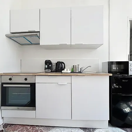 Charming T2 In Apartamento Narbona